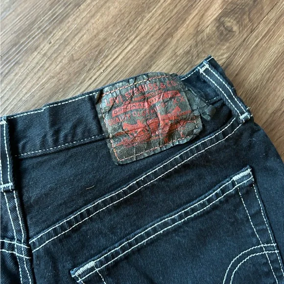 LEVI’S BLACK Cutoff shorts - Picture 2 of 4